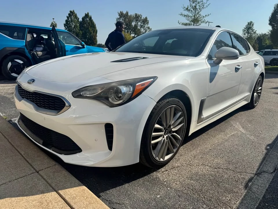2018 Kia Stinger - Image 7 of 9