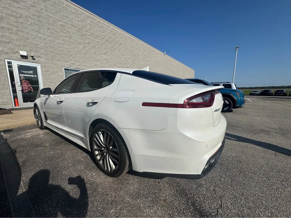 2018 Kia Stinger - Image 4 of 10