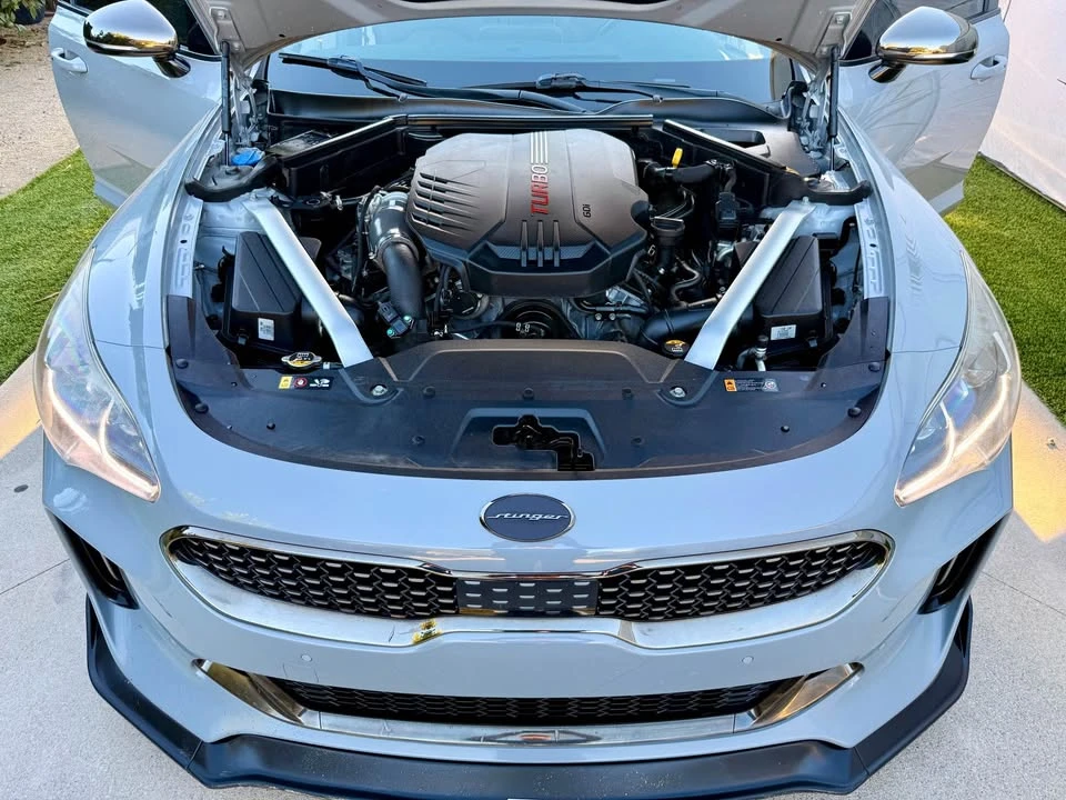 2018 Kia Stinger - Image 10 of 13
