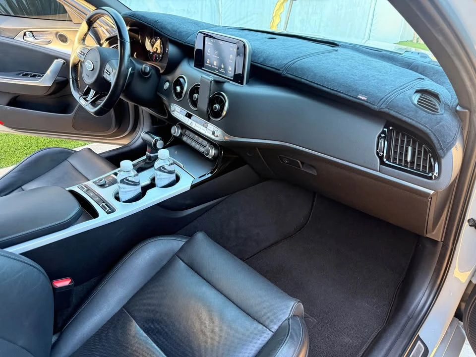 2018 Kia Stinger - Image 12 of 13