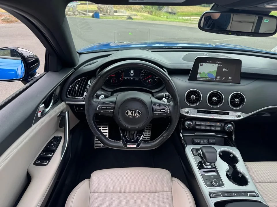 2018 Kia Stinger - Image 17 of 20