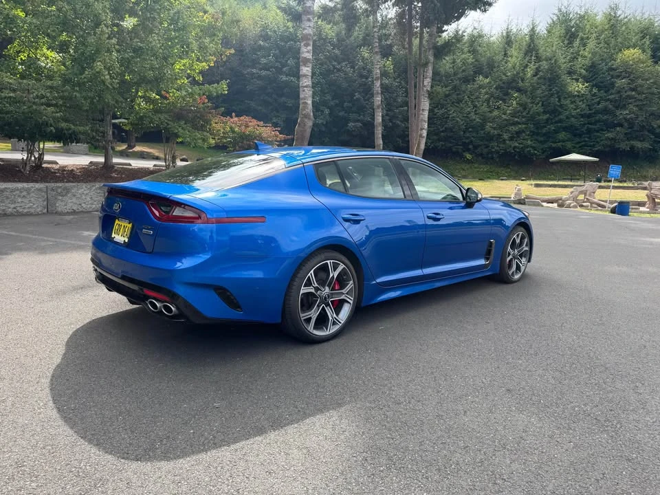 2018 Kia Stinger - Image 2 of 20