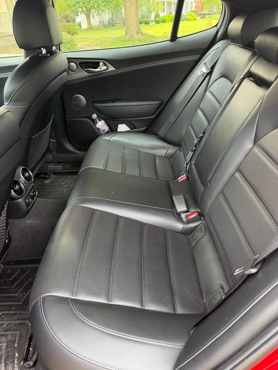2018 Kia Stinger - Image 7 of 12