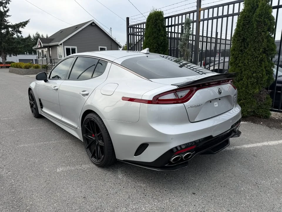 2018 Kia Stinger - Image 7 of 18