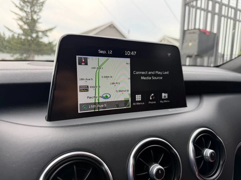 2018 Kia Stinger - Image 14 of 18