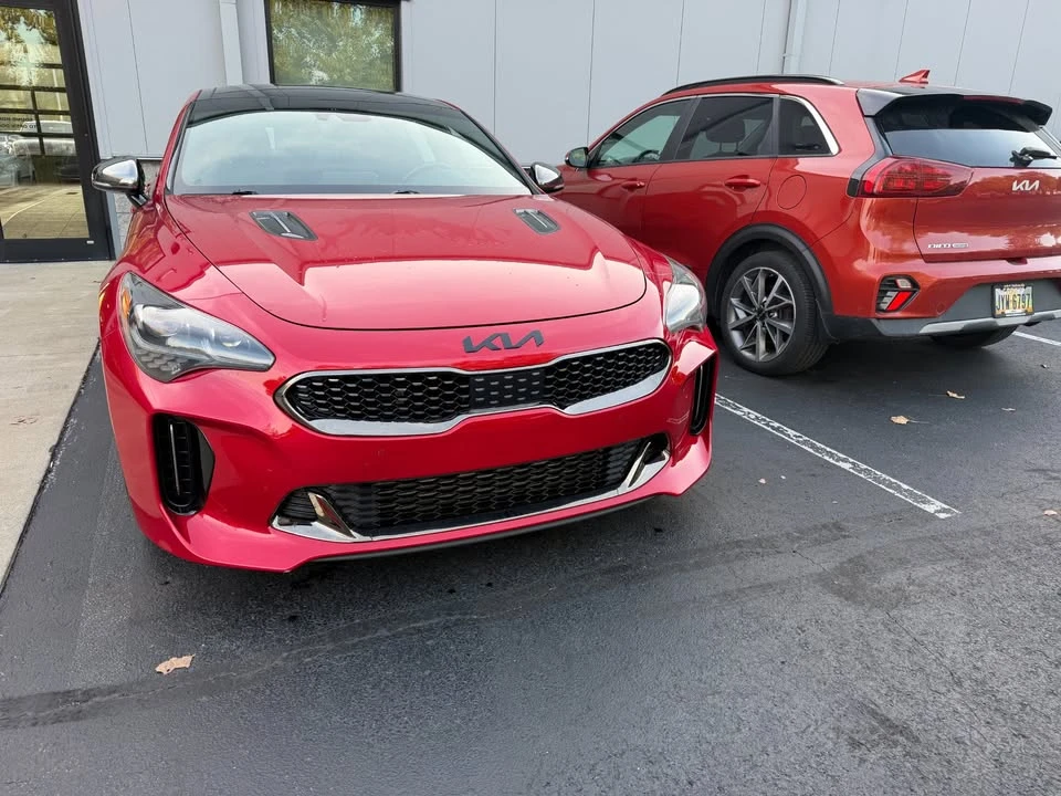 2018 Kia Stinger - Image 2 of 12