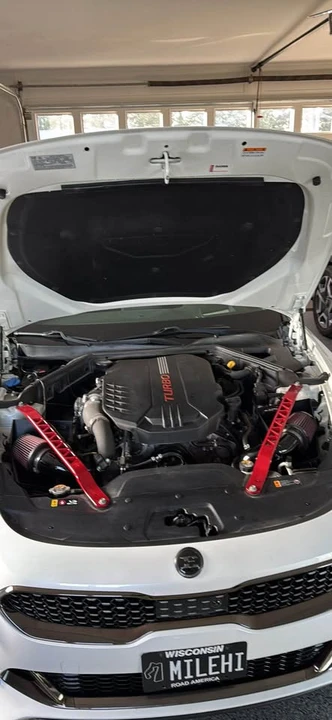 2018 Kia Stinger - Image 14 of 16