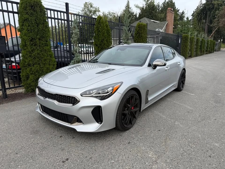 2018 Kia Stinger - Image 2 of 18