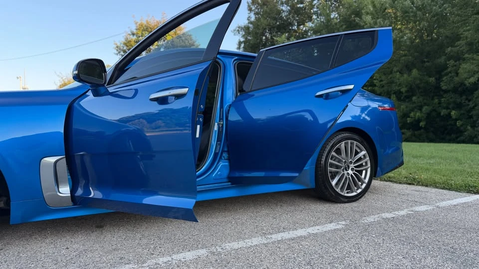 2018 Kia Stinger - Image 11 of 20