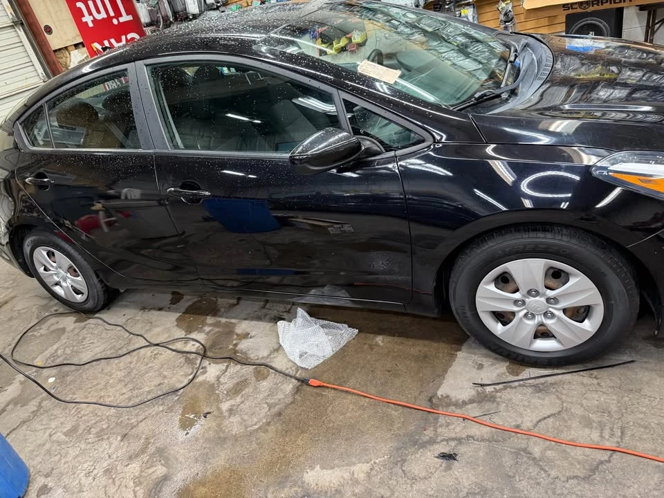 2018 Kia Forte - Image 6 of 10