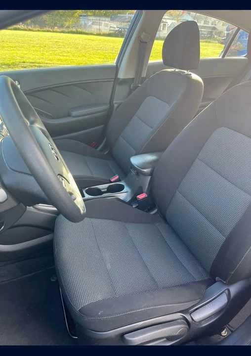 2018 Kia Forte - Image 7 of 11