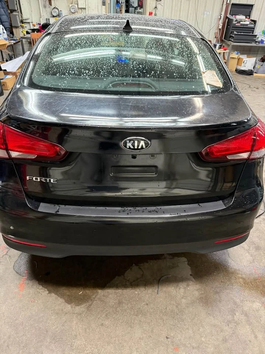 2018 Kia Forte - Image 8 of 10