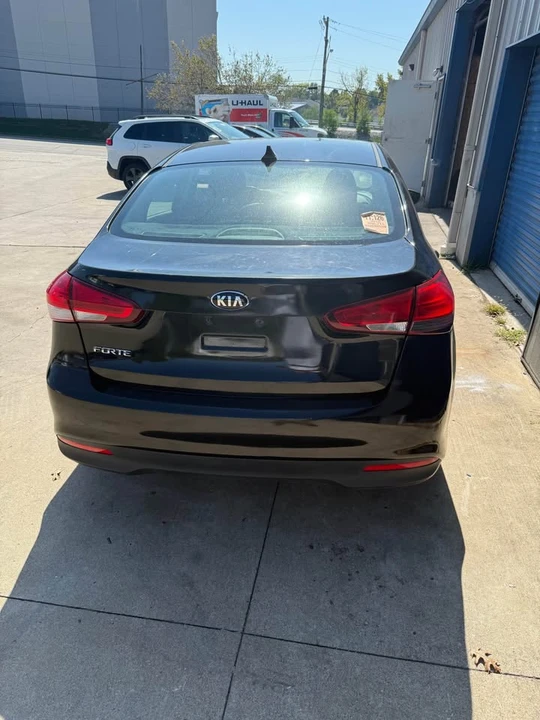 2018 Kia Forte - Image 3 of 10