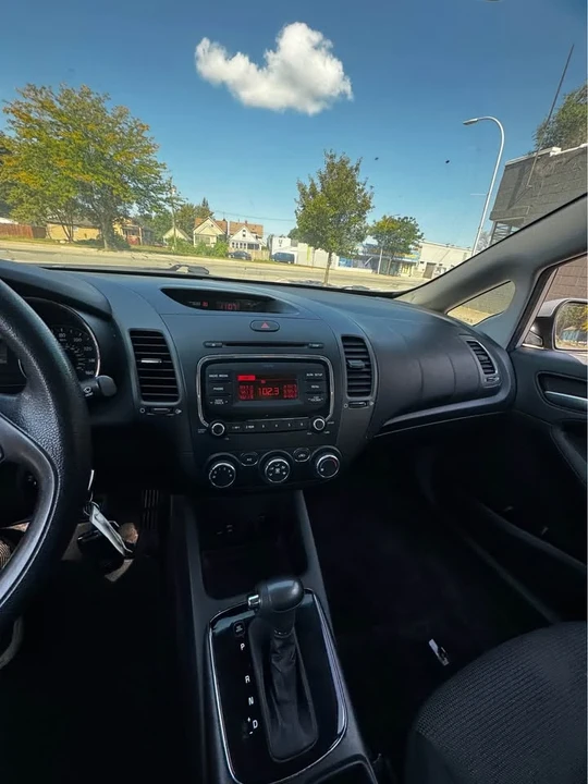 2018 Kia Forte - Image 8 of 9