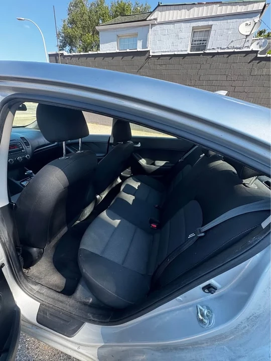 2018 Kia Forte - Image 6 of 9