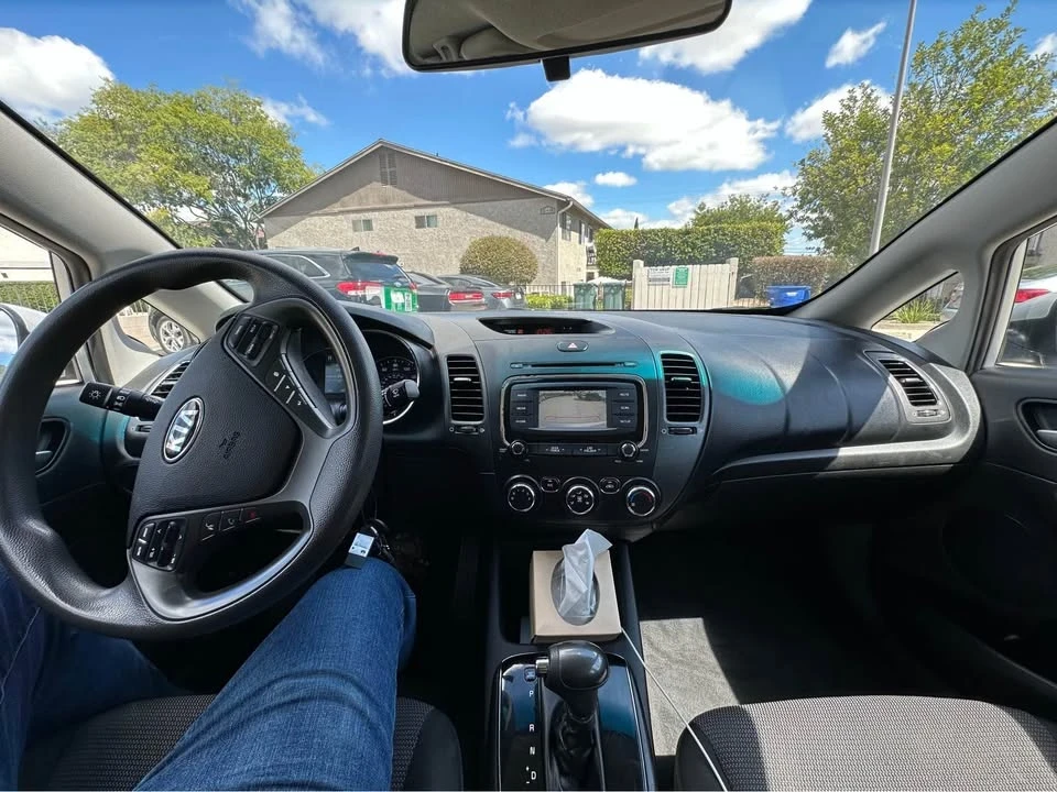 2018 Kia Forte - Image 10 of 11