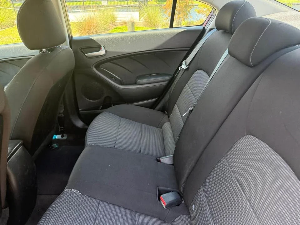 2018 Kia Forte - Image 2 of 14