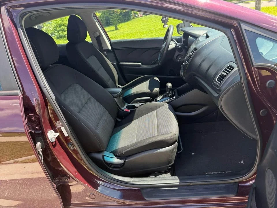 2018 Kia Forte - Image 7 of 13