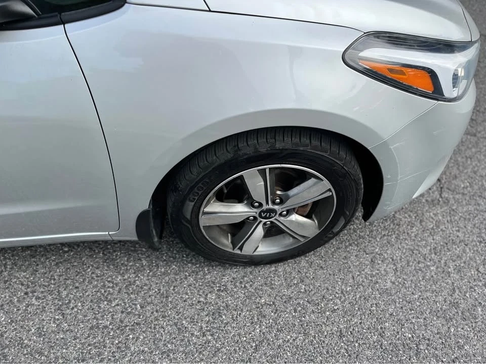 2018 Kia Forte - Image 7 of 11