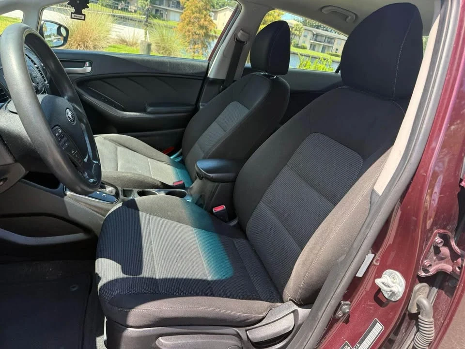 2018 Kia Forte - Image 12 of 13