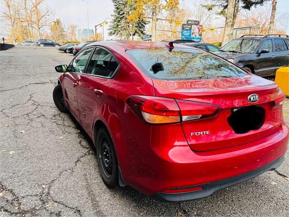 2018 Kia Forte - Image 6 of 9