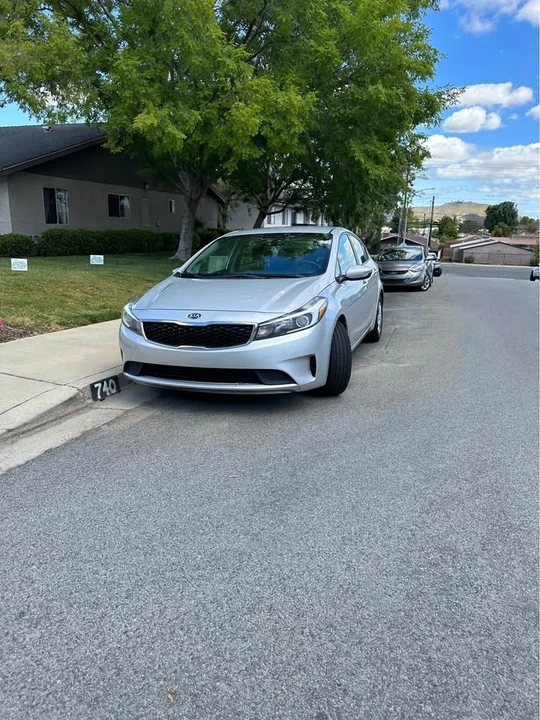 2018 Kia Forte - Image 4 of 11