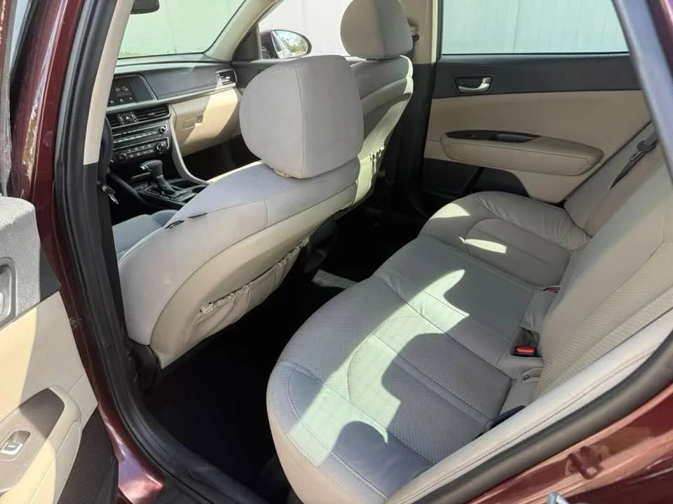 2018 Kia Forte - Image 10 of 16