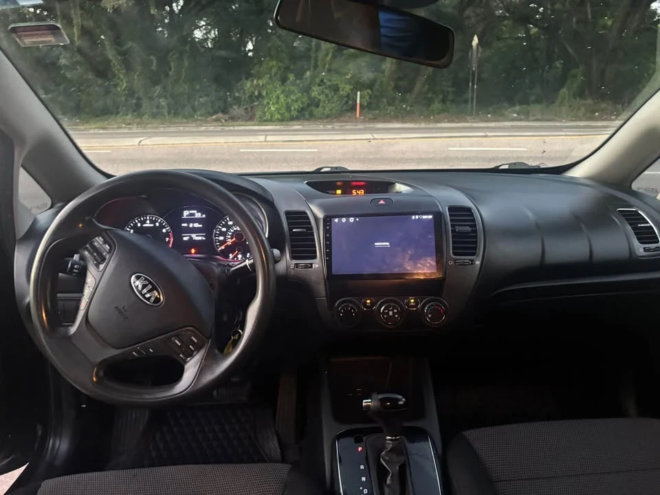 2018 Kia Forte - Image 12 of 13