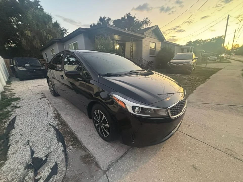 2018 Kia Forte - Image 8 of 13
