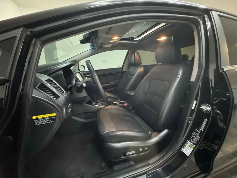 2018 Kia Forte - Image 11 of 18