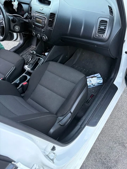 2018 Kia Forte - Image 3 of 4