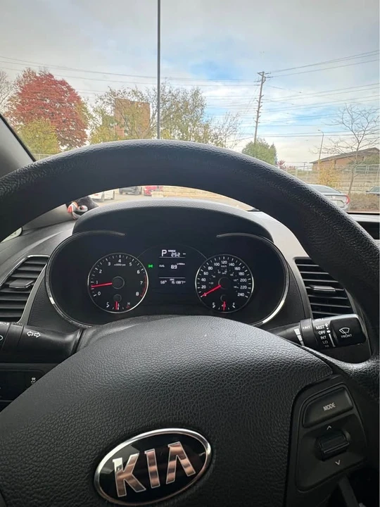 2018 Kia Forte - Image 6 of 7