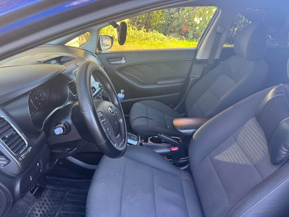 2018 Kia Forte - Image 6 of 11