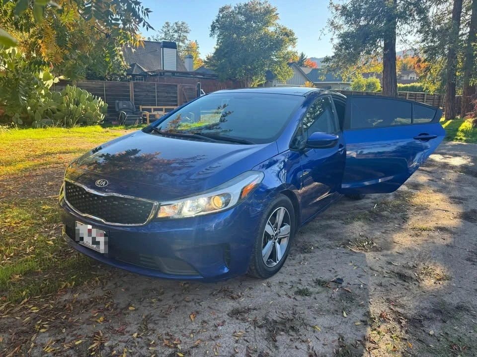 2018 Kia Forte - Image 2 of 11