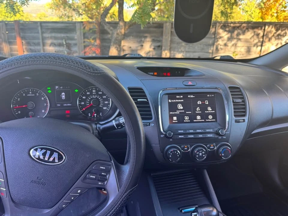 2018 Kia Forte - Image 7 of 11