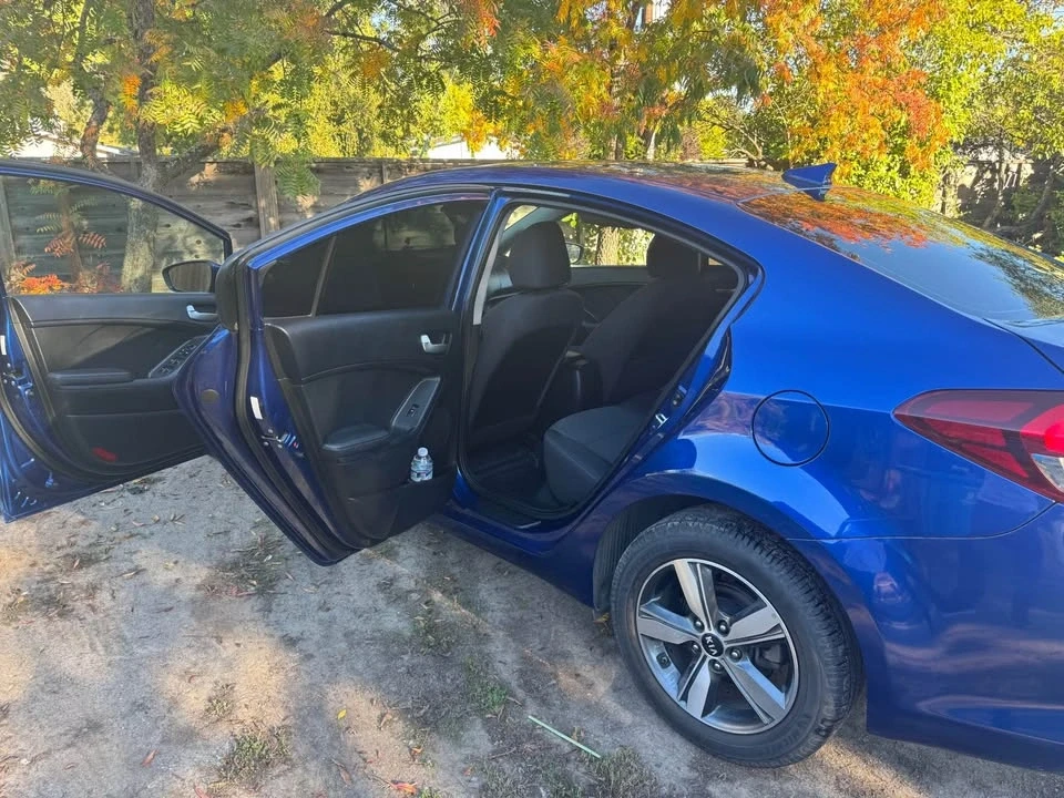 2018 Kia Forte - Image 5 of 11