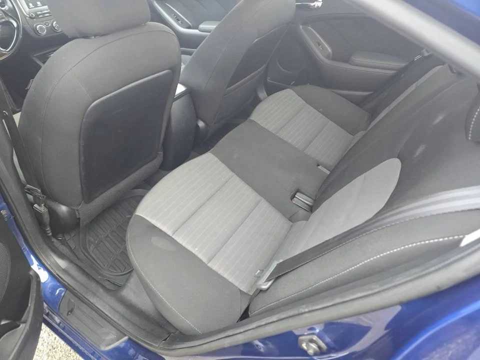 2018 Kia Forte - Image 5 of 10