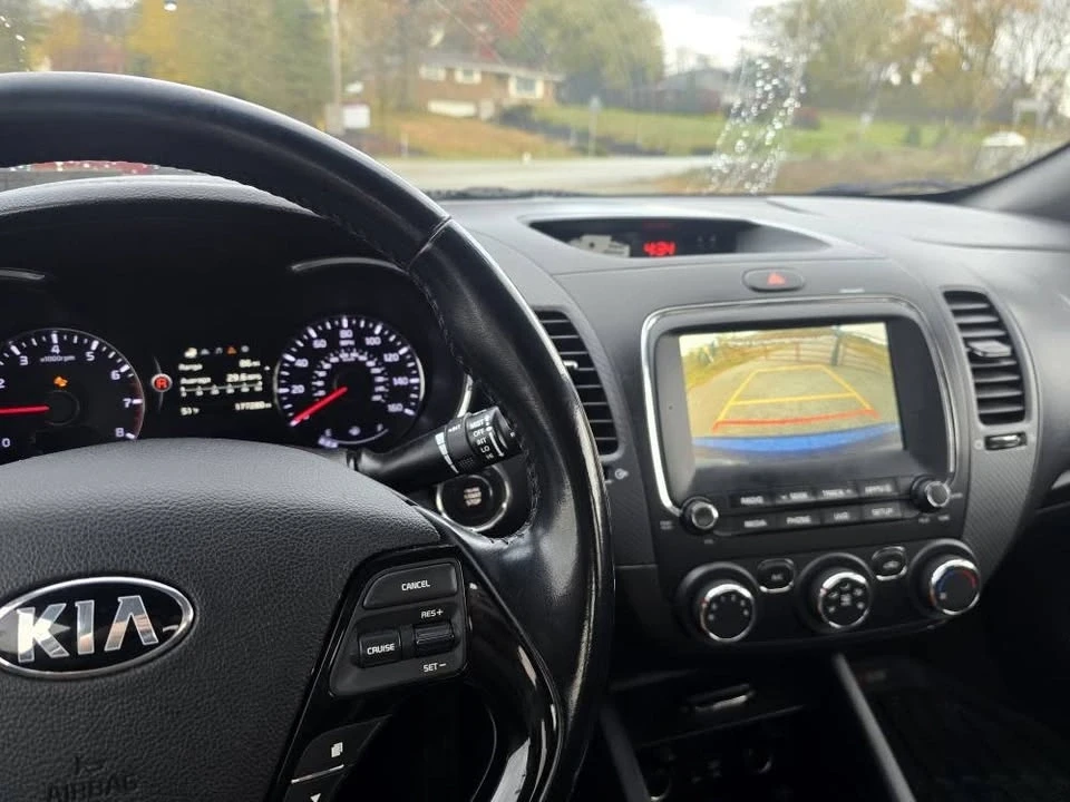 2018 Kia Forte - Image 8 of 10