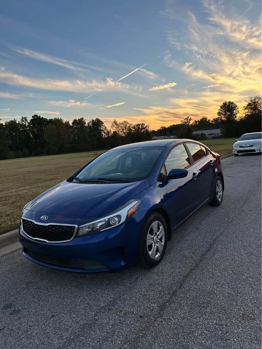 2018 Kia Forte - Image 12 of 17