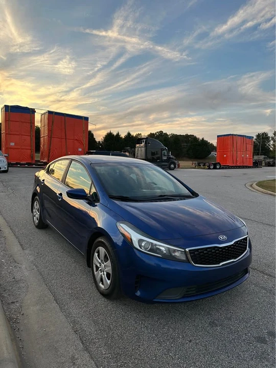 2018 Kia Forte - Image 8 of 17