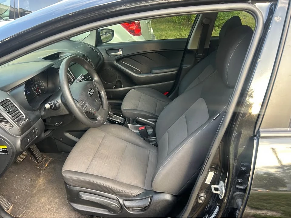 2018 Kia Forte - Image 2 of 9