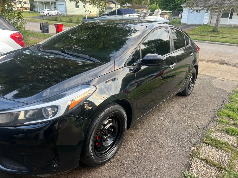 2018 Kia Forte - Image 5 of 9