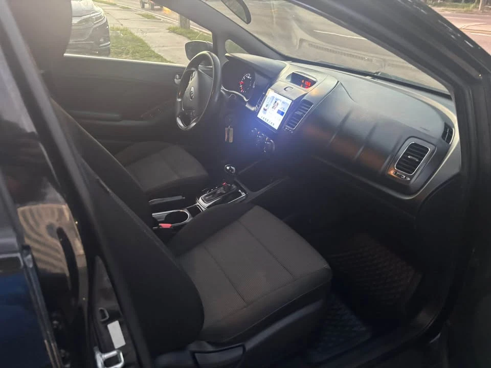 2018 Kia Forte - Image 10 of 12