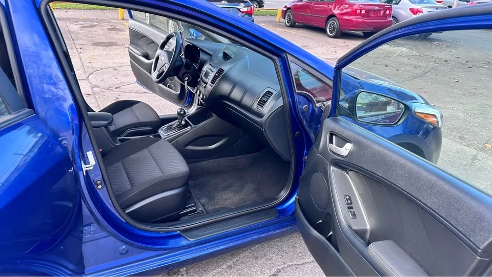 2018 Kia Forte - Image 4 of 5