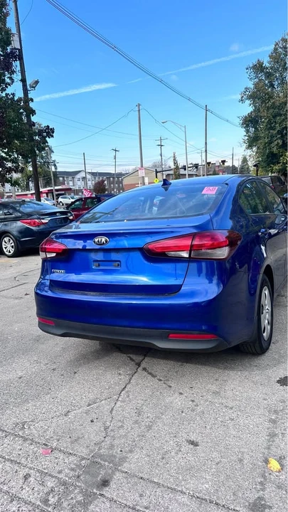2018 Kia Forte - Image 2 of 5