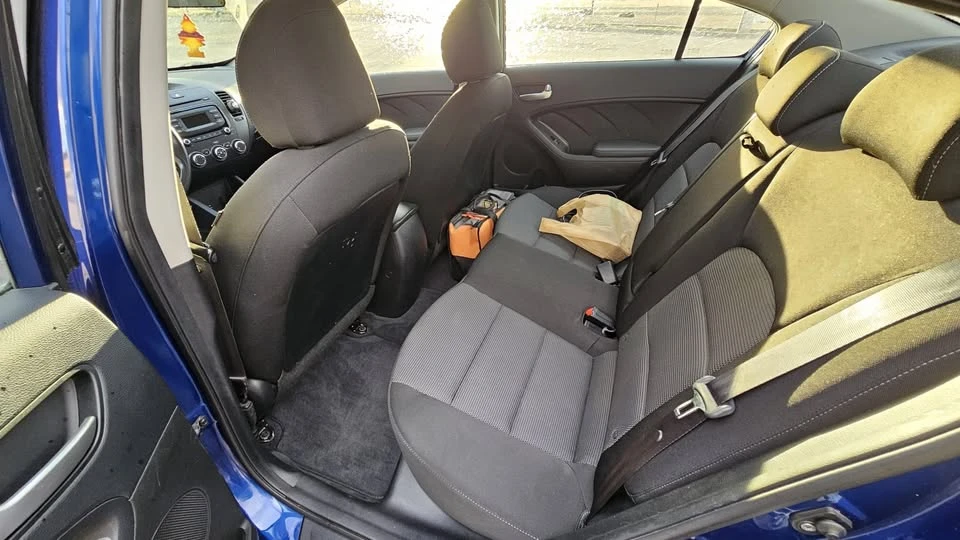 2018 Kia Forte - Image 10 of 12