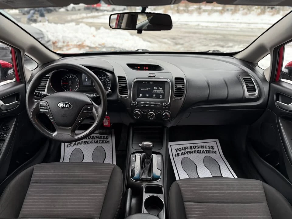 2018 Kia Forte - Image 9 of 11