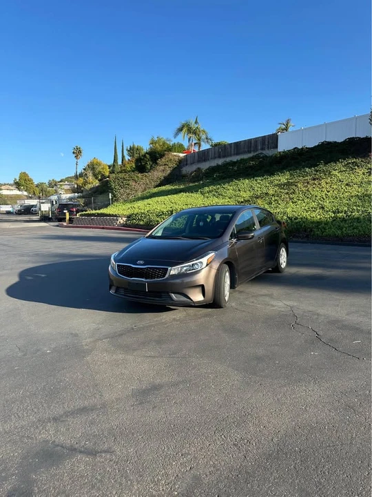 2018 Kia Forte - Image 3 of 15