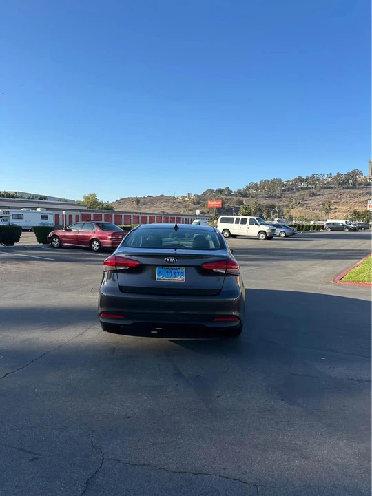2018 Kia Forte - Image 7 of 15