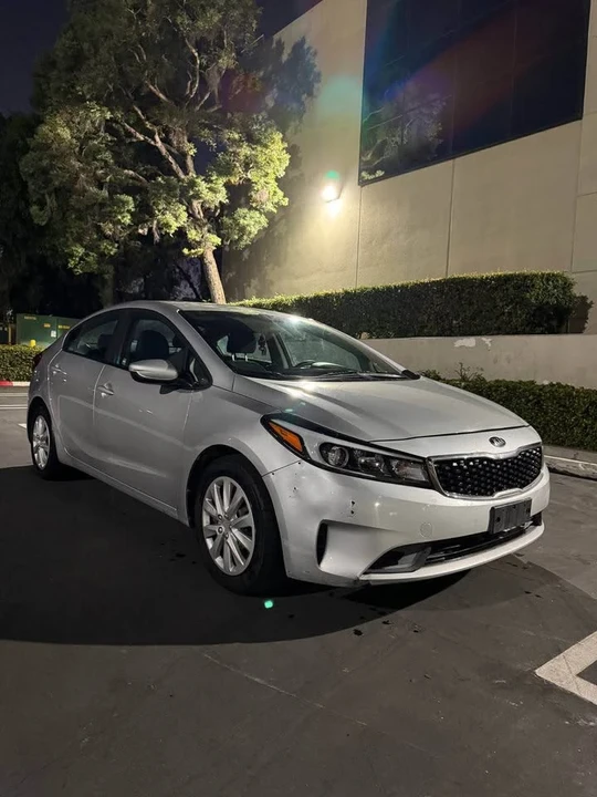 2018 Kia Forte - Image 3 of 12